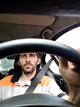 adrieric87 XXX чат на живо