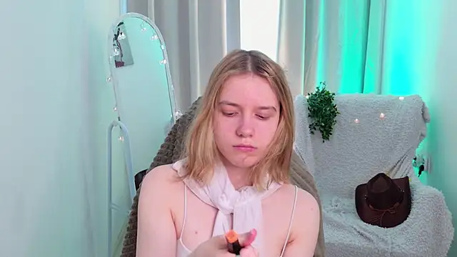 MilanaRayy's Live XXX Chat