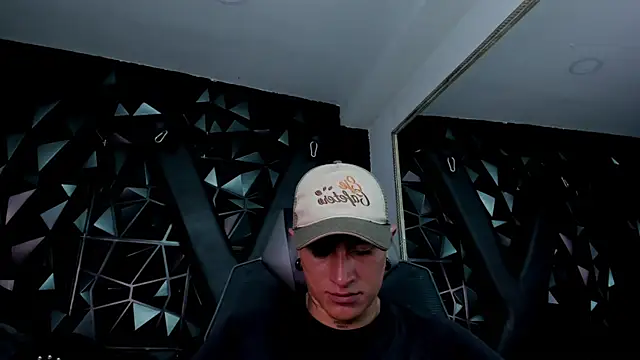 XXX chat uživo modela LiamDeeps