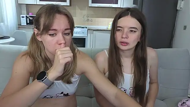 Czat XXX na żywo – witches_couple