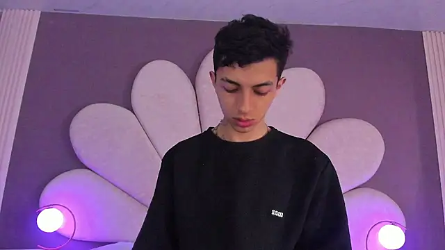 Chat XXX ao vivo de NickandAbby_