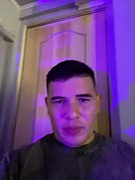 AdrianLust – Naživo XXX chat