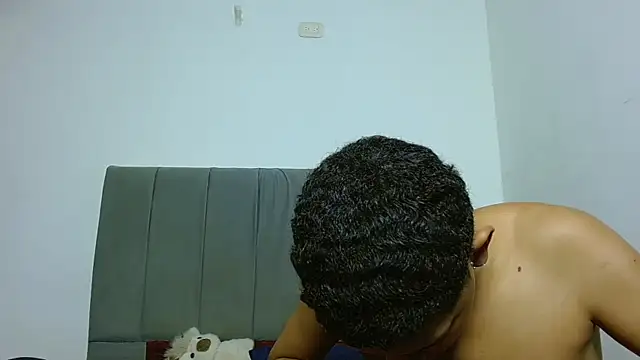 Jose_And_Daniel Live XXX-Chat