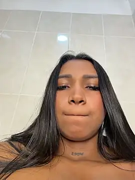 แชท XXX สดของ Barbiebrunette_