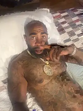 QHefner52's Webcam Show