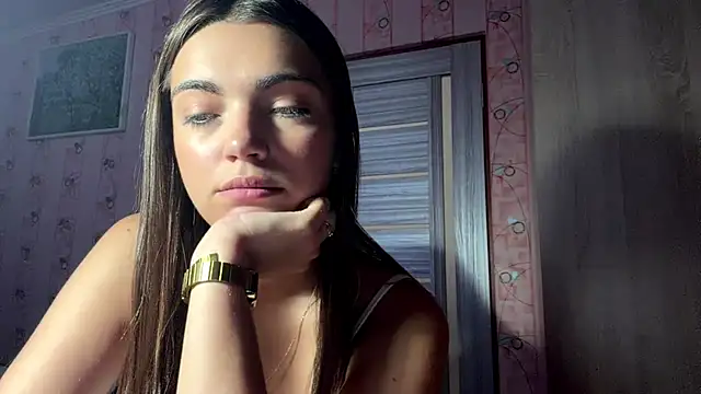 IvyToulouse XXX чат на живо