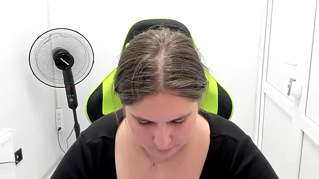 צ'אט XXX בשידור חי של LunaVenom