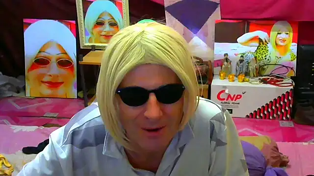horni4luv XXX чат на живо