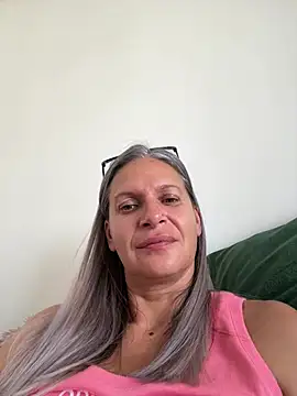 Živý XXX chat SweetLilTrouble