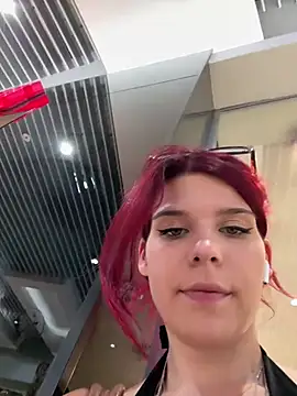 RiriRoseey Adlı Modelin Canlı XXX Sohbeti