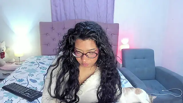 Latinabombsheell Live XXX-Chat