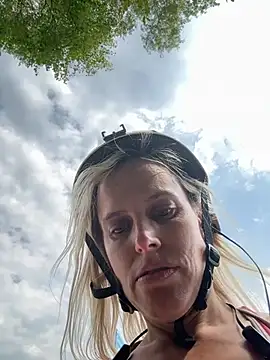צ'אט XXX בשידור חי של Babe_Station