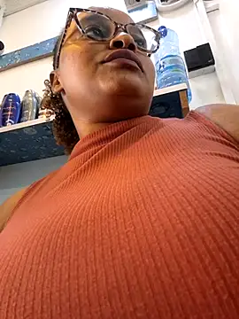 Goddess_of_Hearts' Live XXX Chat