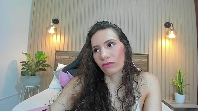valeryn__rosse Adlı Modelin Canlı XXX Sohbeti