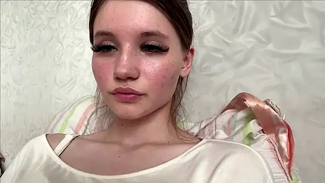 LunarVelvet Adlı Modelin Canlı XXX Sohbeti