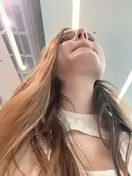 Lunabelle_ Chat XXX in diretta
