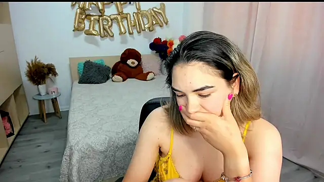 دردشة AlexaJuly الجنسية المباشرة