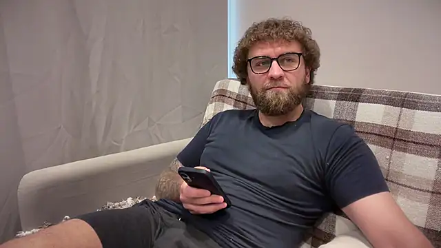Bear_bear_ Adlı Modelin Web Kamerası Şovu