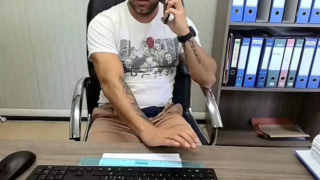 Онлайн чат XXX Evasionee