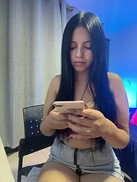 Chat XXX en directo de Miel_rousse