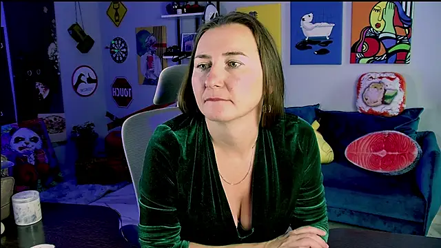 Chatroom XXX en direct de Golden_Dragon