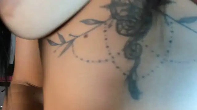 Chat +18 de Nathaly_Foxx69 ao vivo