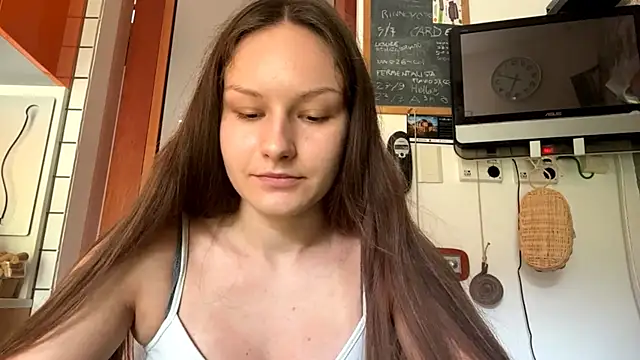 Chat +18 de ShaylaChong ao vivo