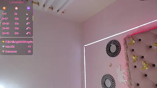 HannahEmmax2's Live XXX Chat