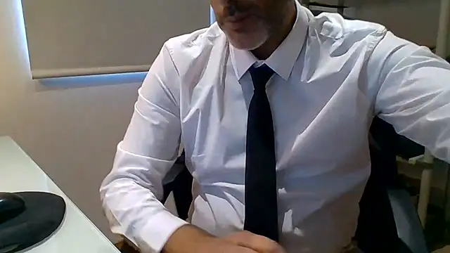 66MA69: απευθείας συνομιλία ΧΧΧ