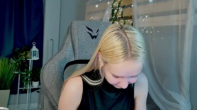 MaoqiBeverly Chat XXX live