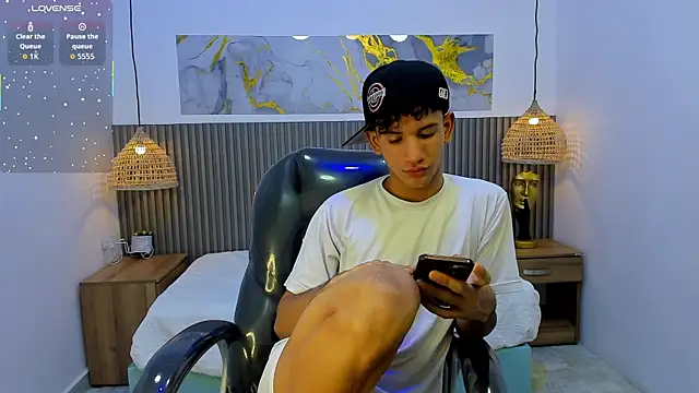JDWhite18's Live XXX Chat