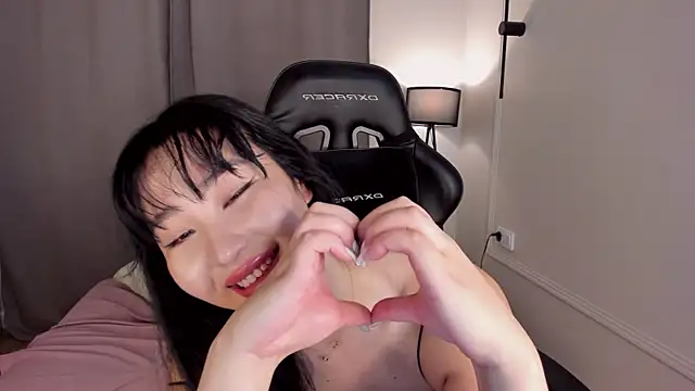 frozensakura's Live XXX Chat