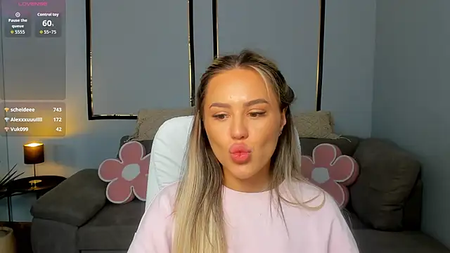 Czat XXX na żywo – BarbieDoll13