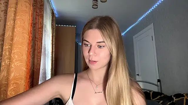 HoneysPiee – Naživo XXX chat