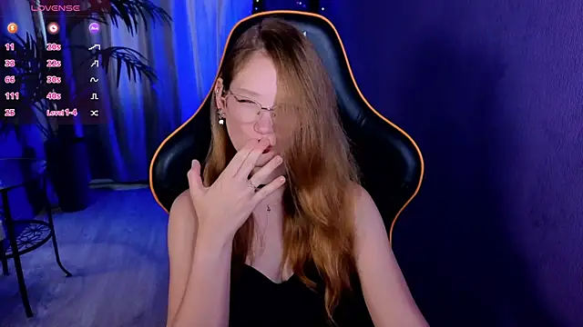 Your_lilith_ Chat XXX in diretta