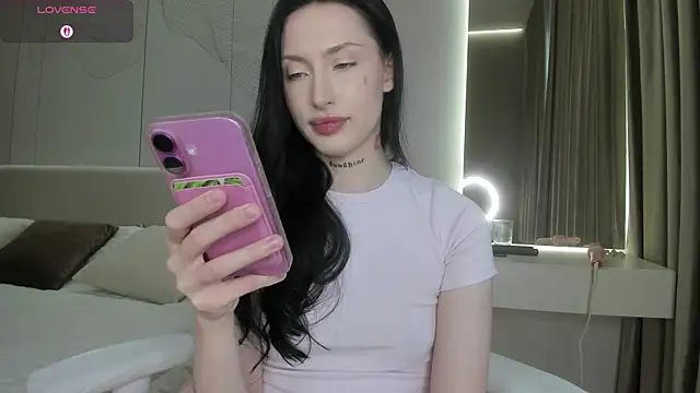 XXX chat uživo modela JenniferQueen11