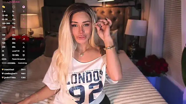 ParisianDoll Live XXX-Chat