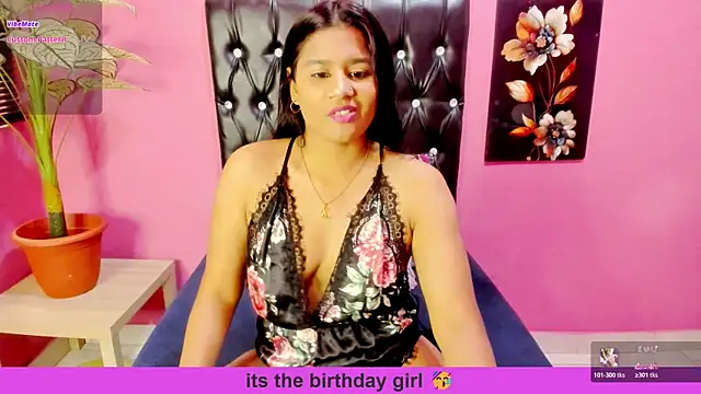 צ'אט XXX בשידור חי של INDIANFLAME
