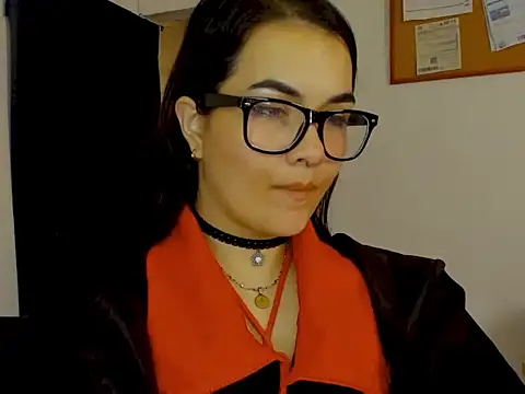 צ'אט XXX בשידור חי של Babe-sofi