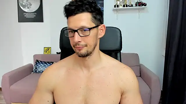 Chat +18 de BrutusK08 ao vivo