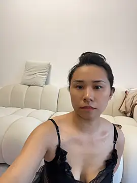 Chat +18 de Jyoti-6 ao vivo