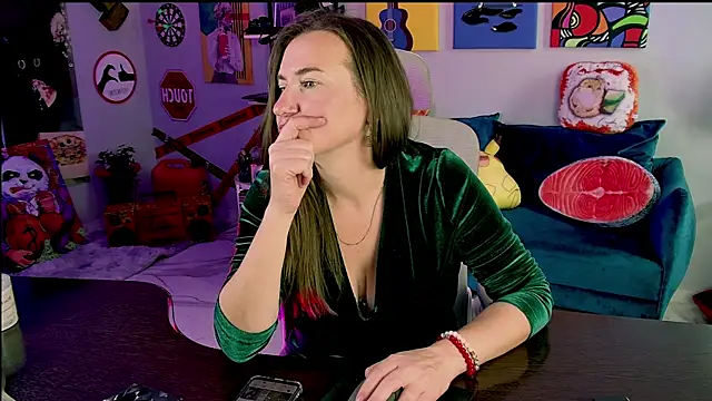 XXX chat uživo modela Golden_Dragon