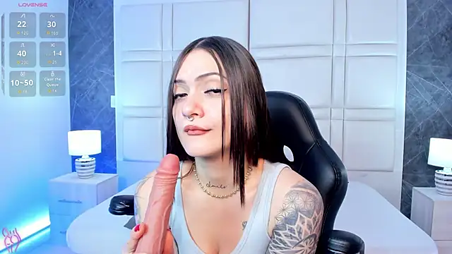 Chat XXX en directo de charlottewhitte