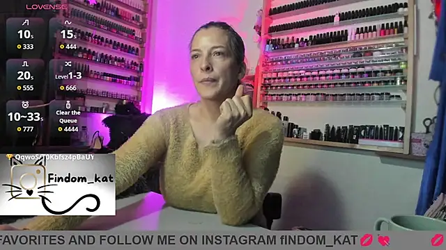Katt-findom Chat XXX in diretta