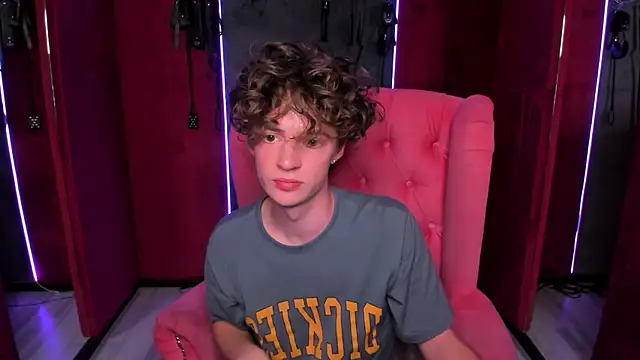 LukeSweet Live XXX-chat