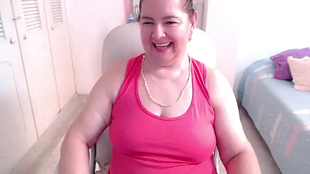 leonela_69's Live XXX Chat