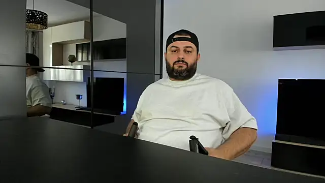 DravenPeak élő XXX-chatje