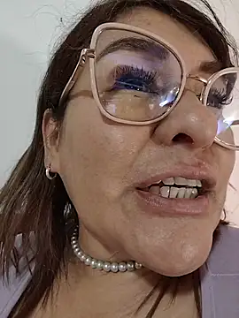 AlexxiaaMat Chat XXX live