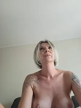 Elly_Fr Chat XXX live