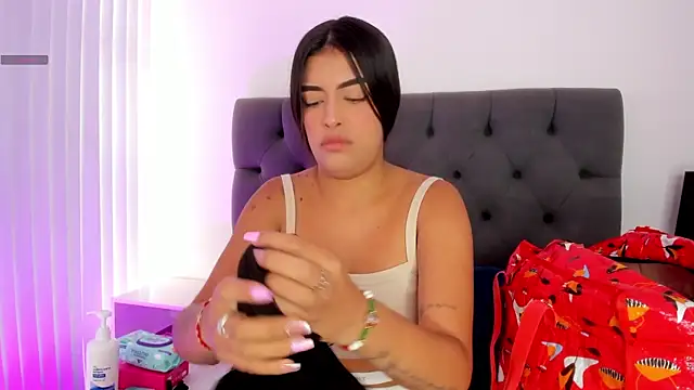 VictoriaParkeer's Live XXX Chat